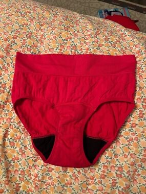 The High Waisted Period. in Organic Cotton